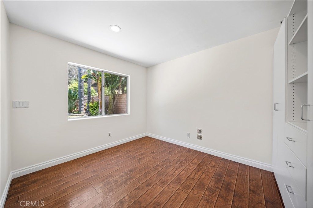 1010 Cogburn