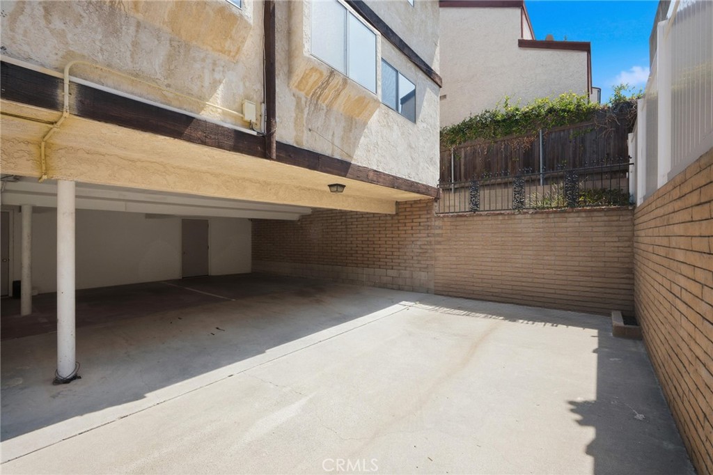 408 N Catalina Avenue 8