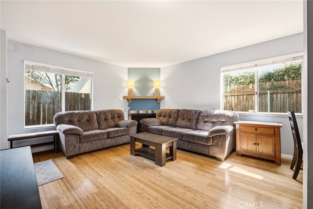 408 N Catalina Avenue 8