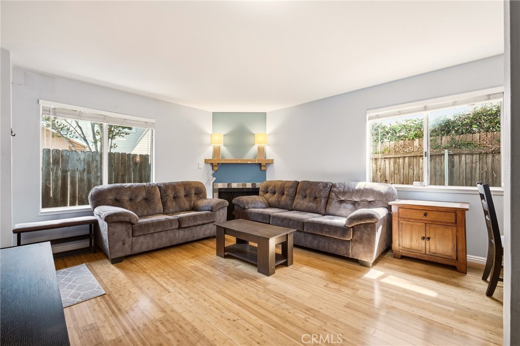 408 N Catalina Avenue 8
