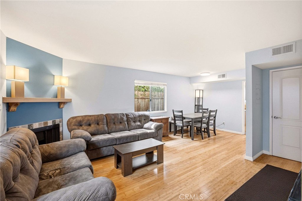408 N Catalina Avenue 8
