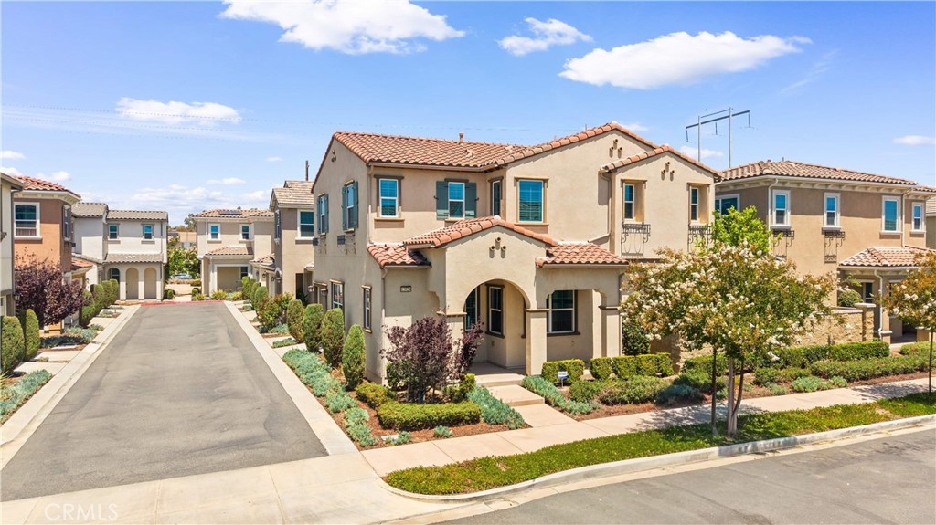 15824 Ellington Way