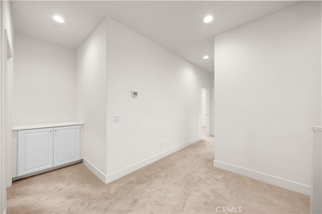 15824 Ellington Way
