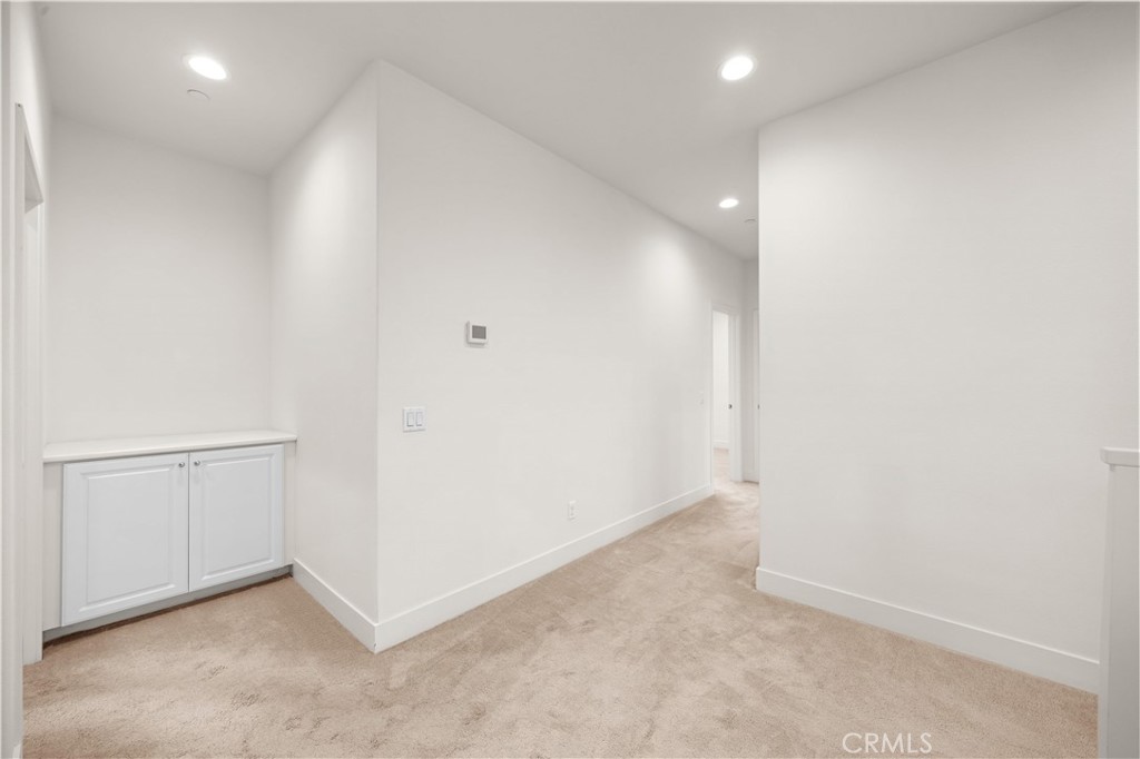 15824 Ellington Way