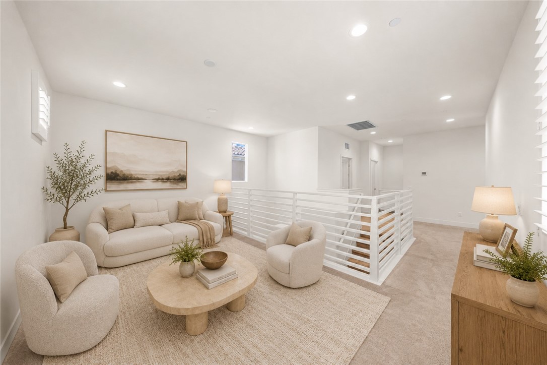 15824 Ellington Way