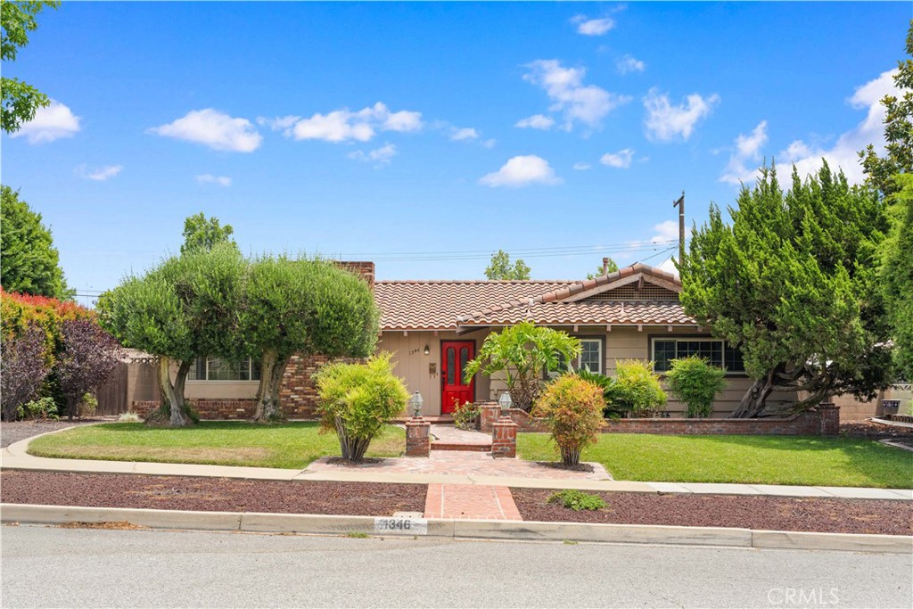 1346 N Shelley