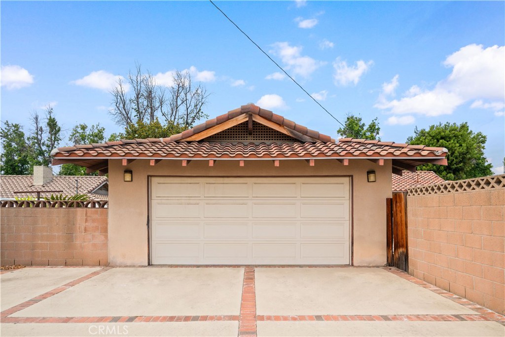 1346 N Shelley