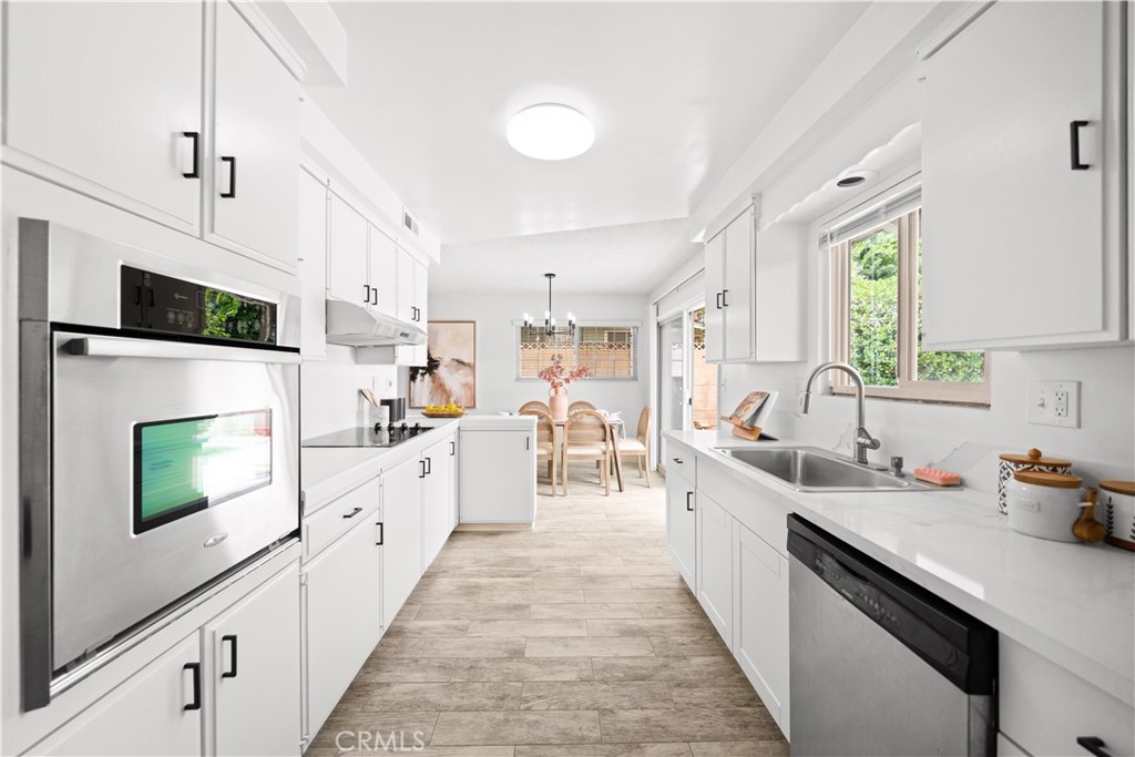 1346 N Shelley