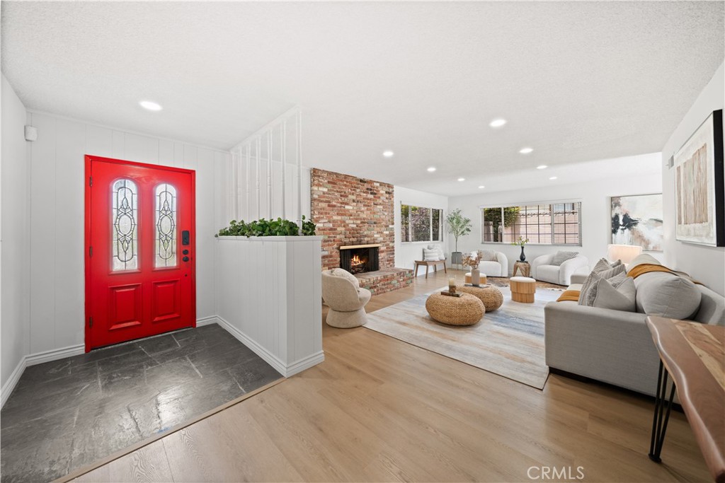 1346 N Shelley