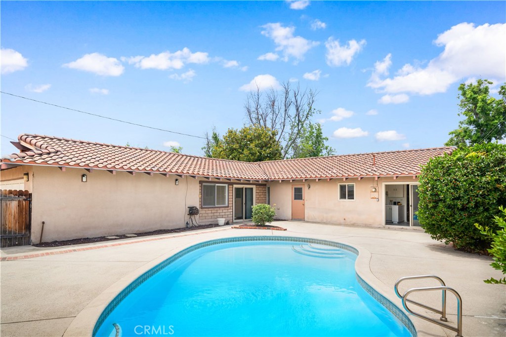 1346 N Shelley