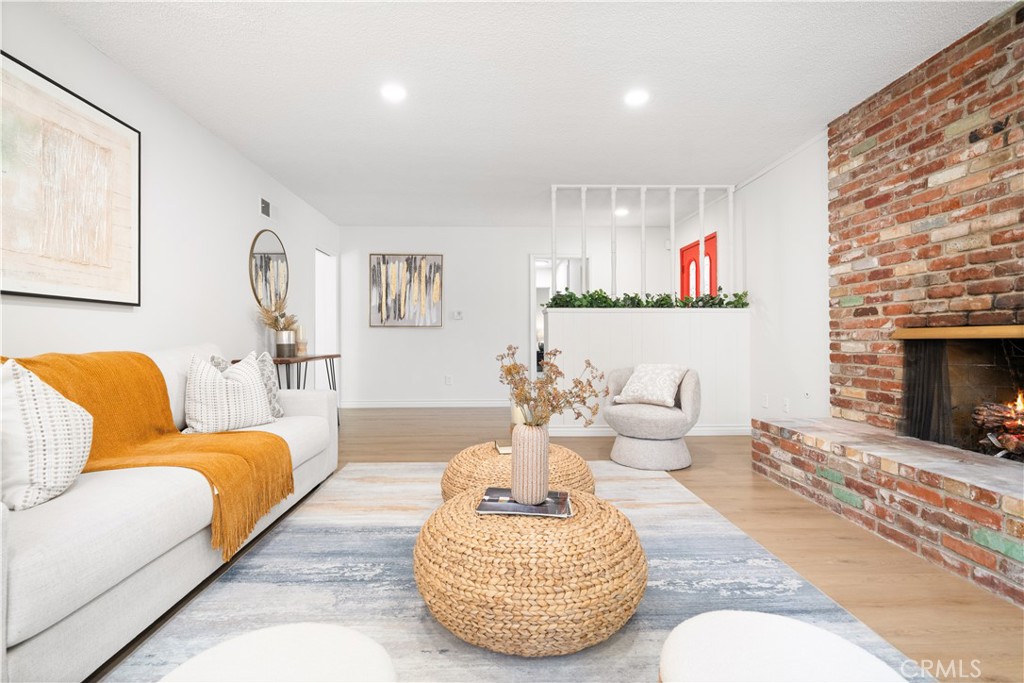 1346 N Shelley