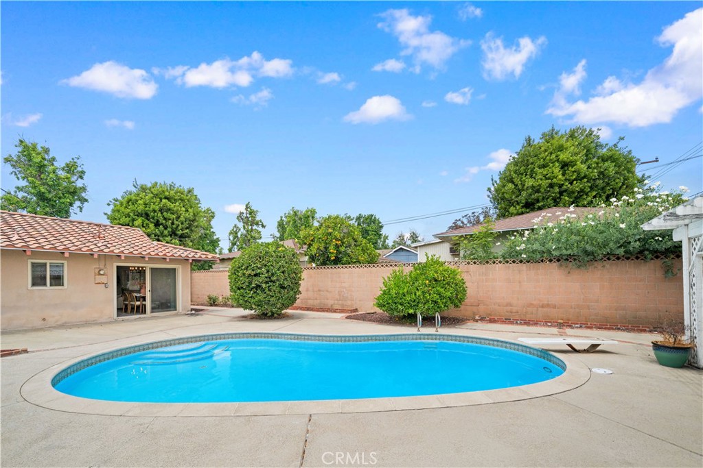 1346 N Shelley