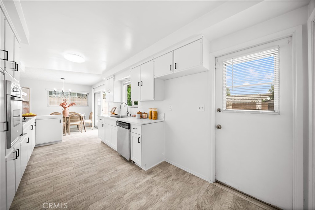 1346 N Shelley