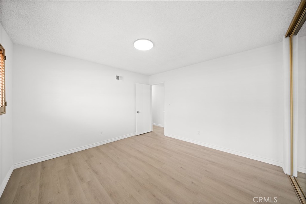 1346 N Shelley