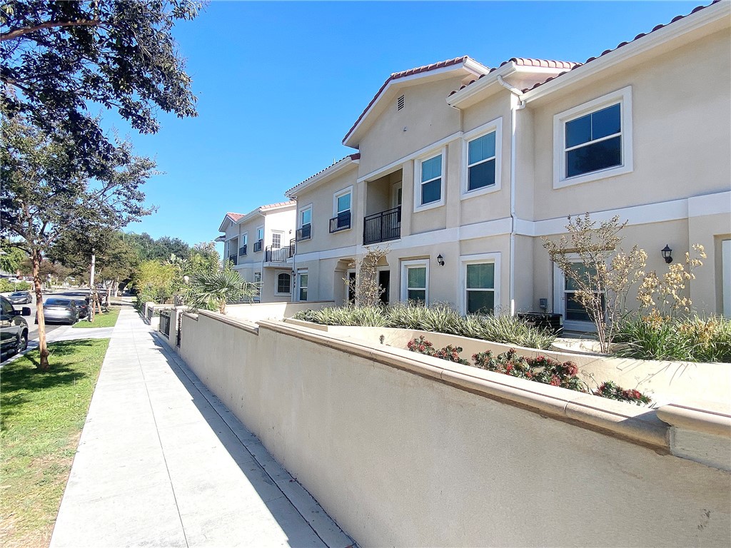 300 E Alhambra Road F