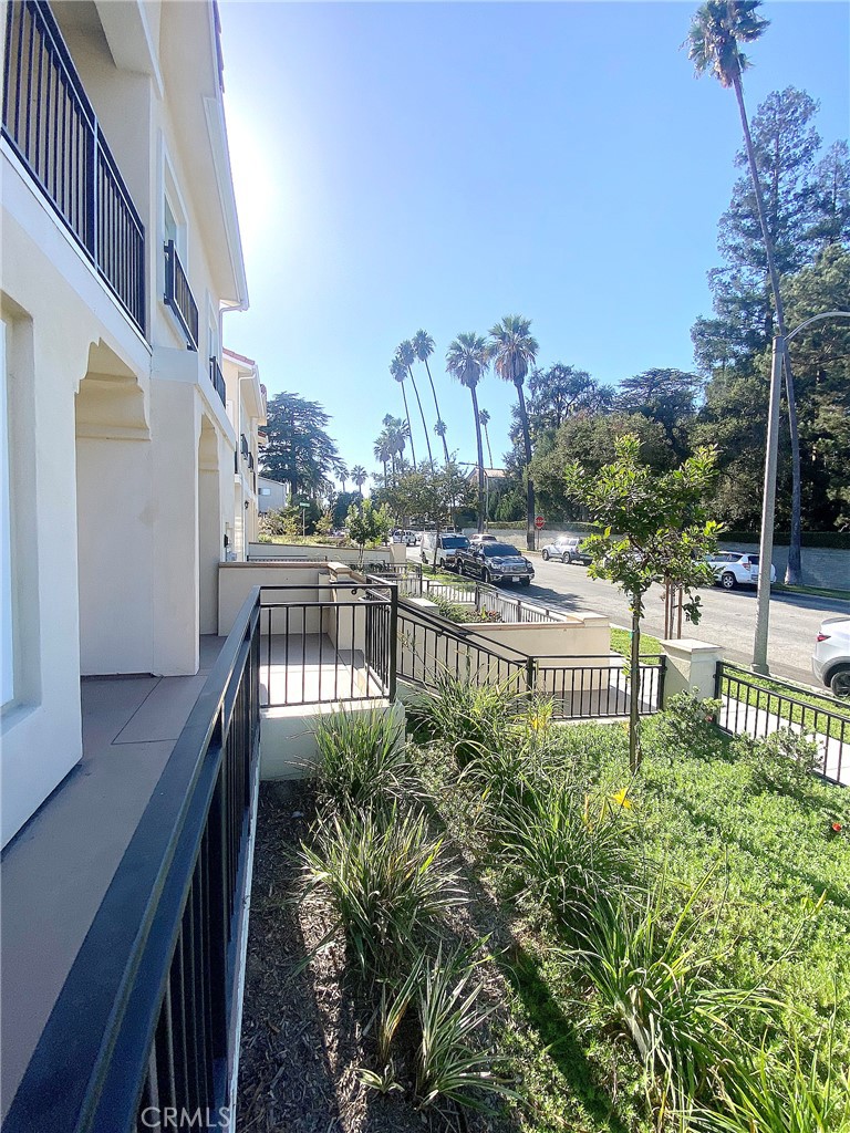 300 E Alhambra Road E