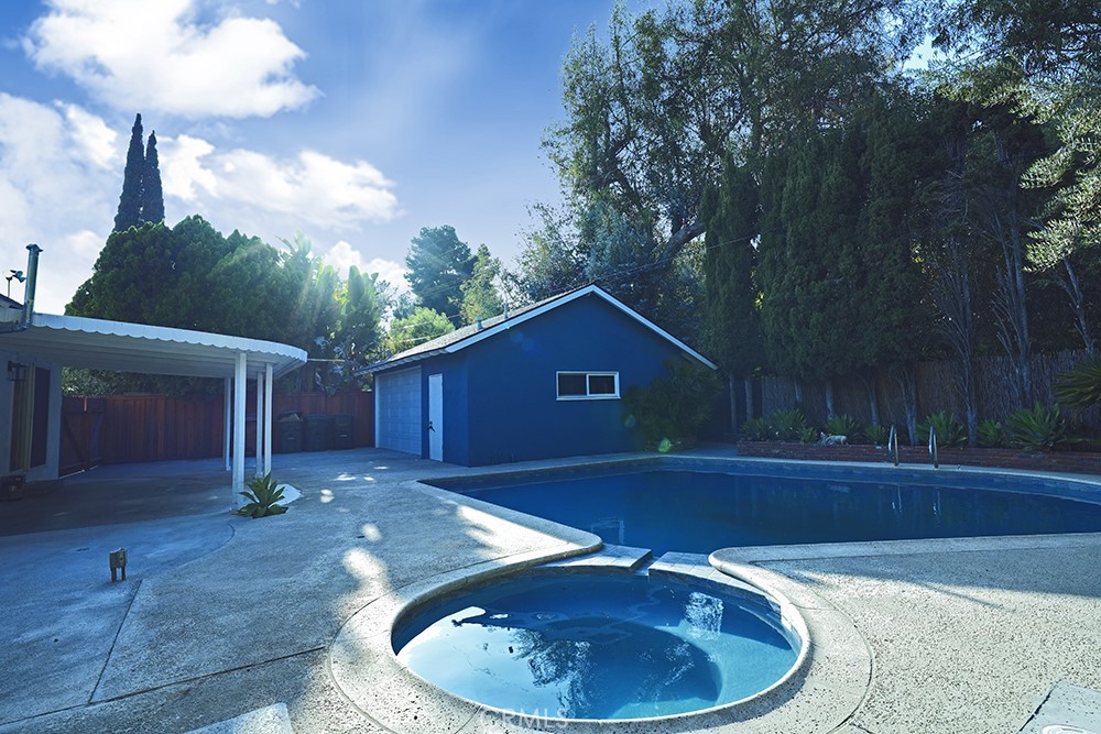 2149 Victoria Drive