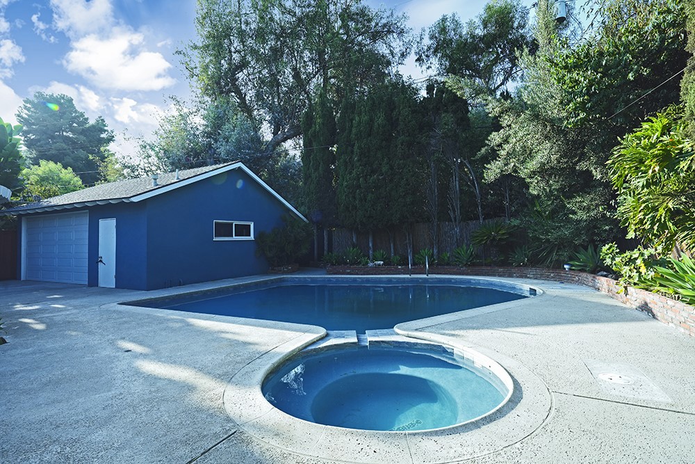 2149 Victoria Drive