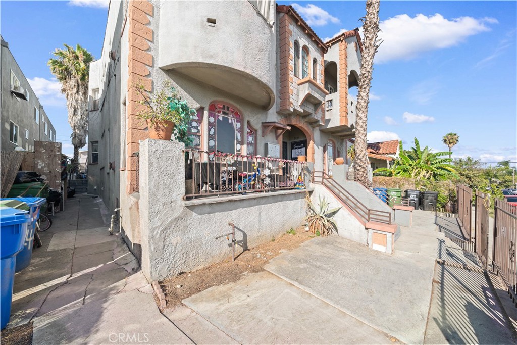 2441 Fairmount