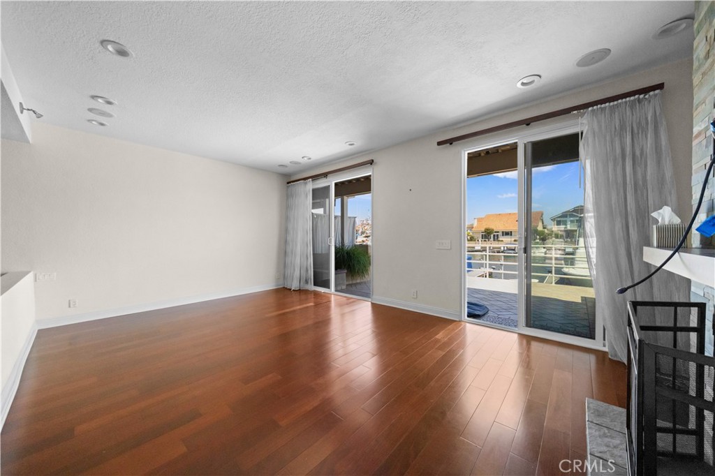 3312 Tempe