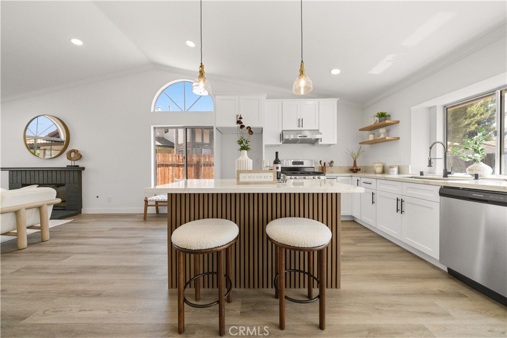 24716 Freeport Drive