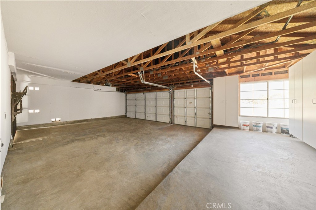 24716 Freeport Drive