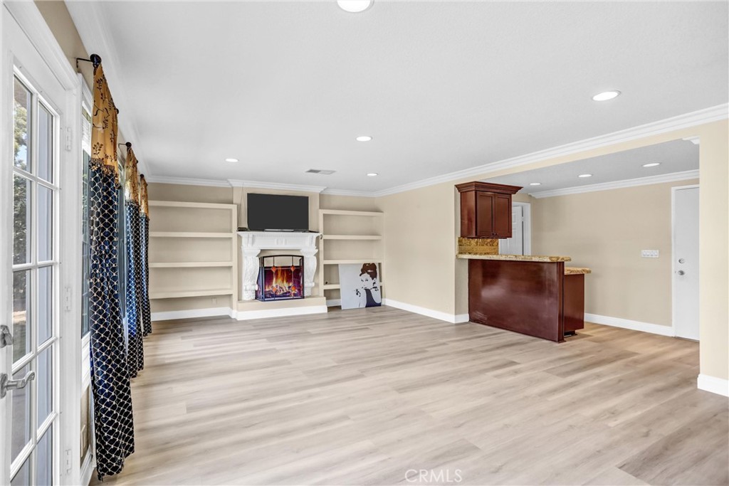 3931 E Lorencita Drive