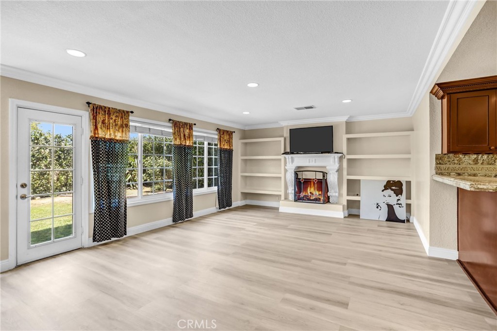 3931 E Lorencita Drive