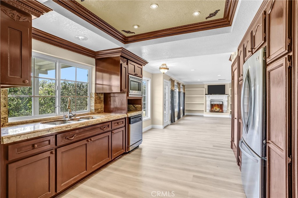 3931 E Lorencita Drive
