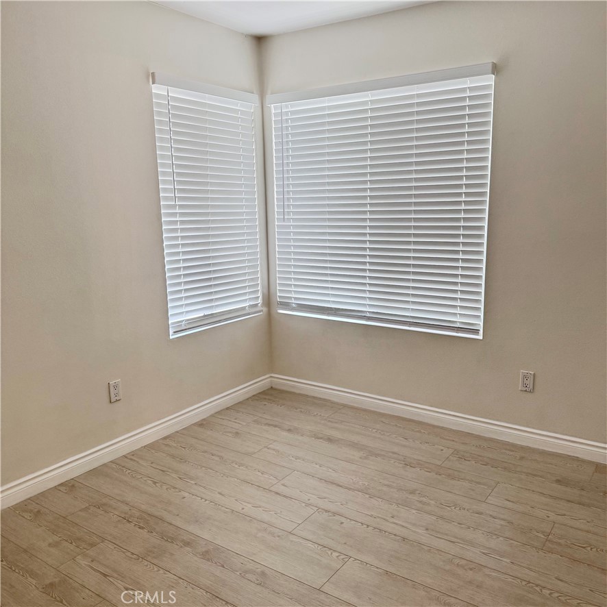 15376 Sandhurst