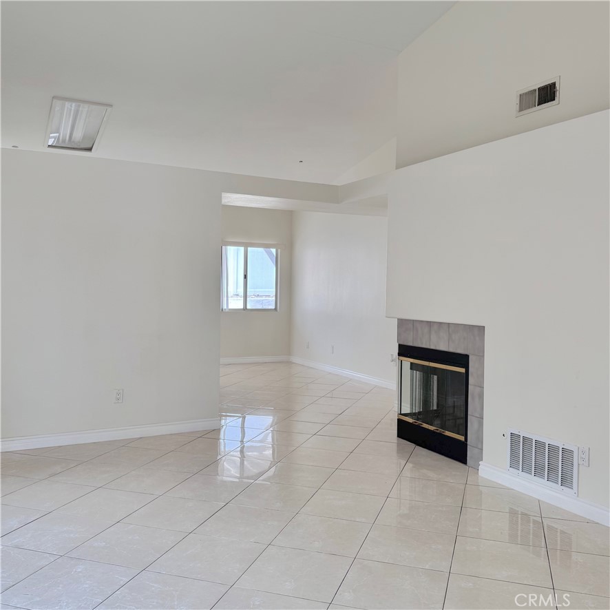 15376 Sandhurst