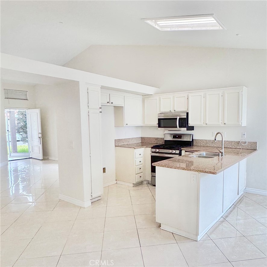 15376 Sandhurst