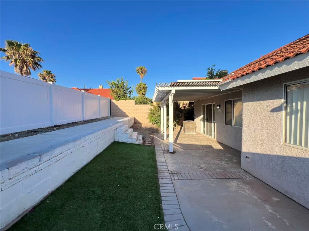 15376 Sandhurst
