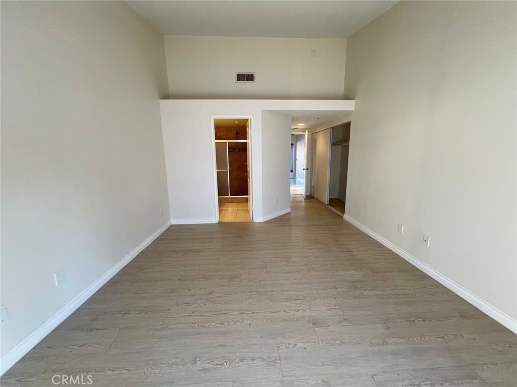 15376 Sandhurst