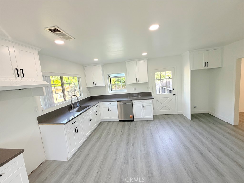 15459 Three Palms Street