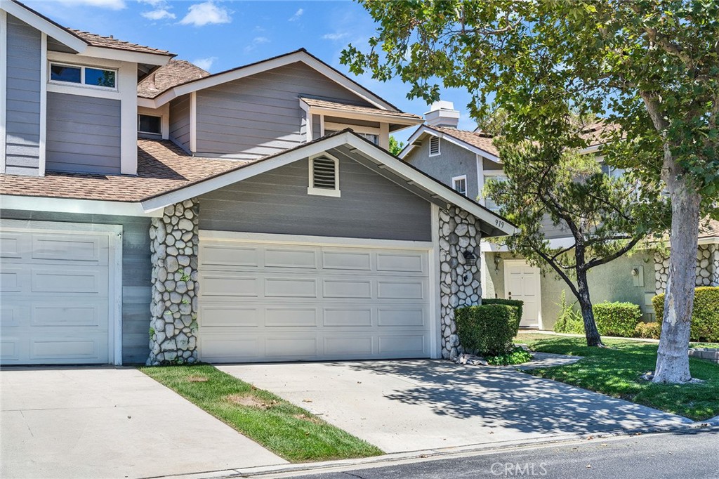 919 Bidwell