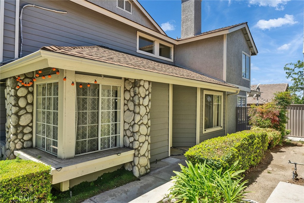 919 Bidwell