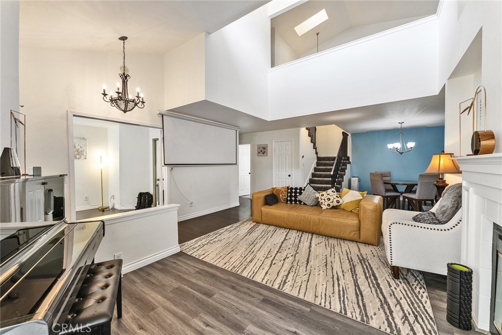 919 Bidwell