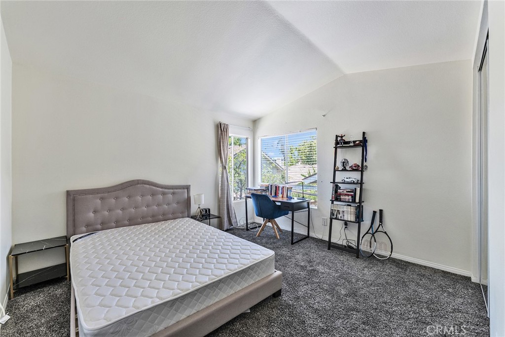919 Bidwell