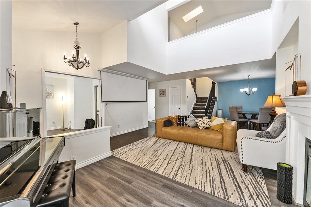 919 Bidwell
