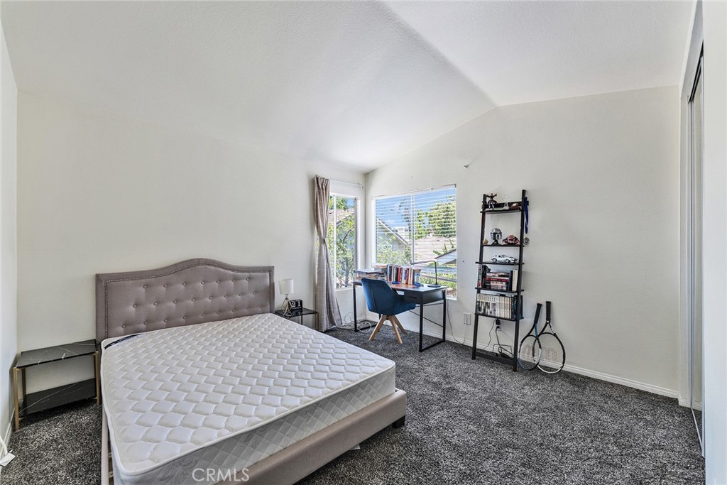 919 Bidwell