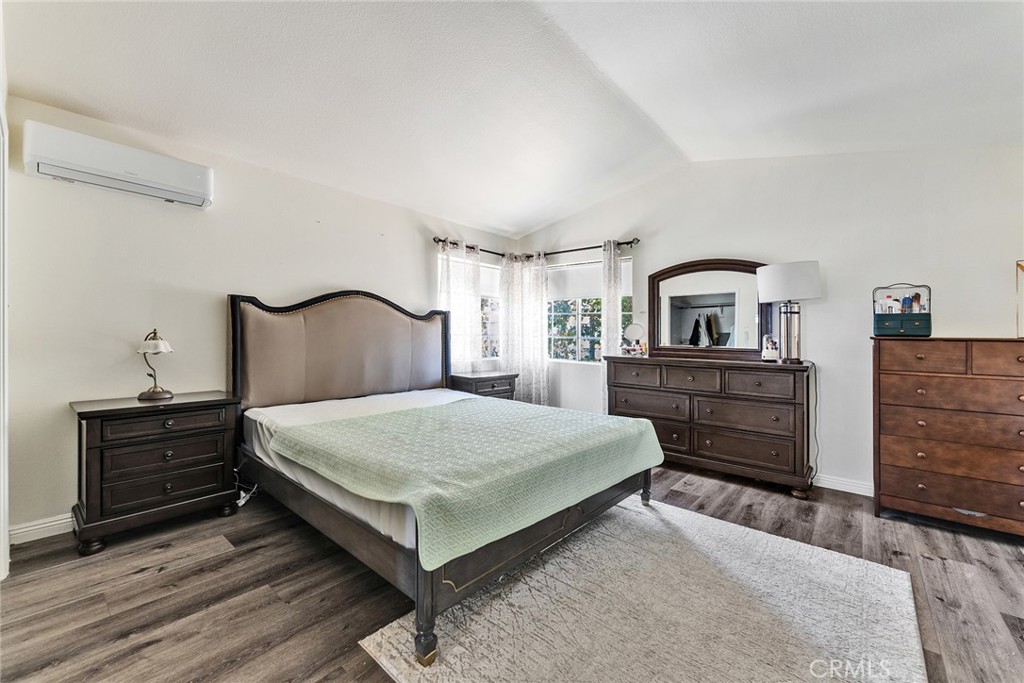 919 Bidwell