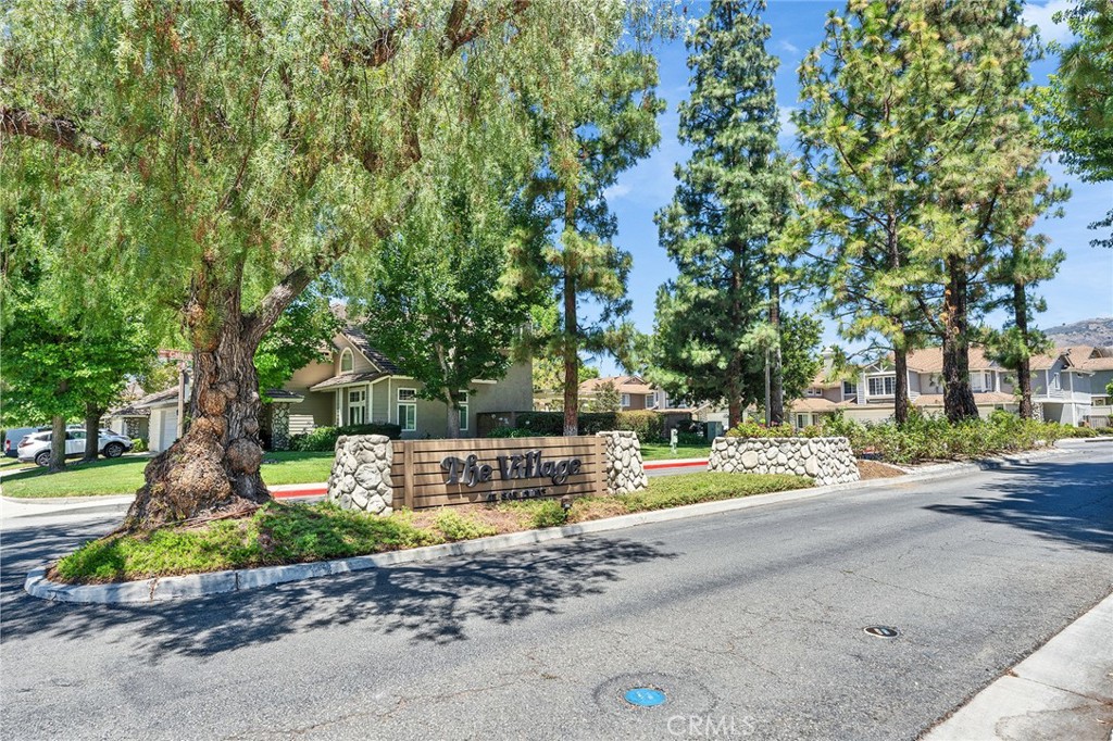 919 Bidwell