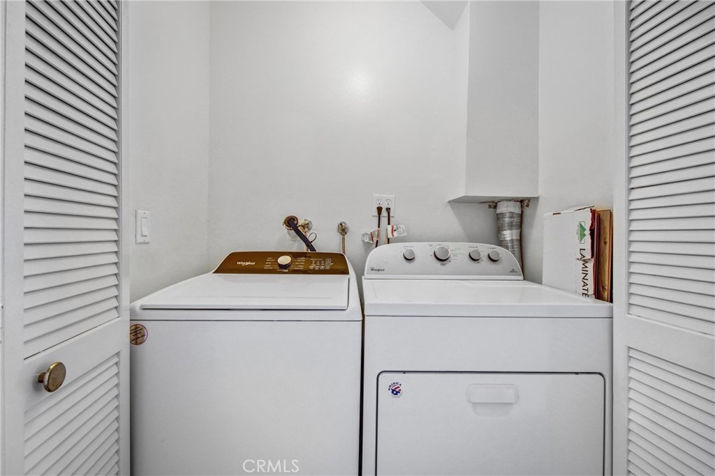 1921 Malcolm Avenue 201