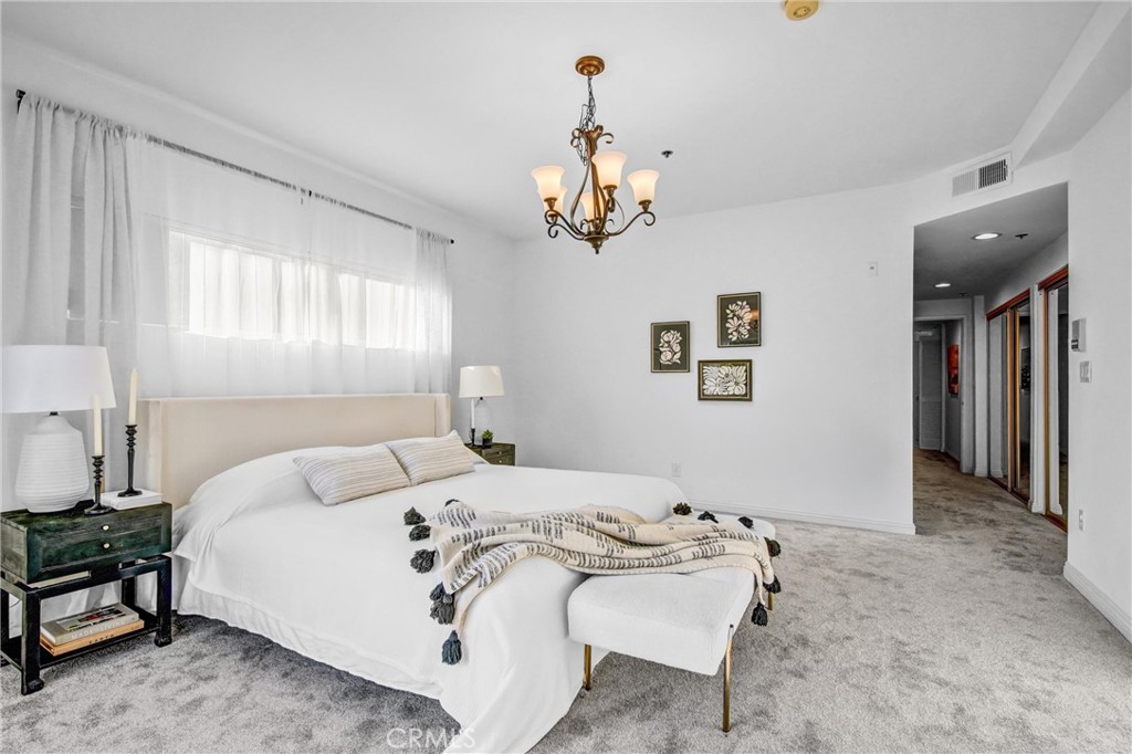 1921 Malcolm Avenue 201