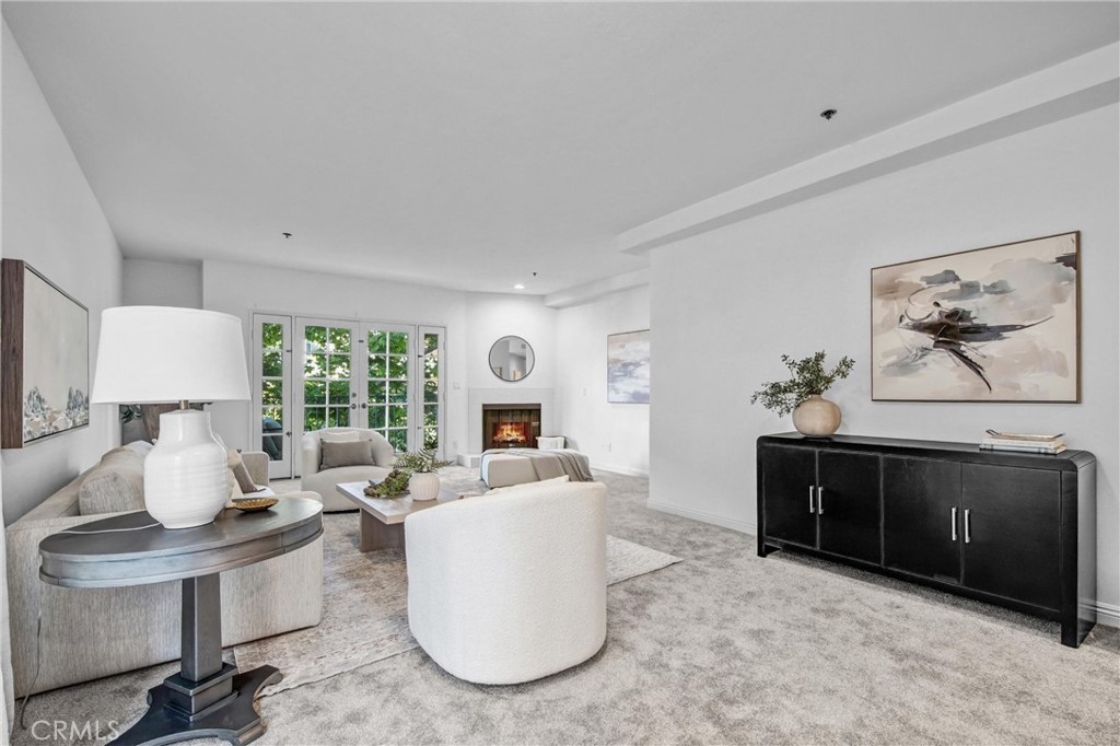 1921 Malcolm Avenue 201