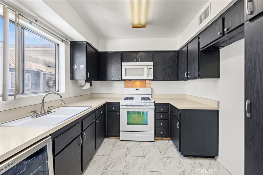 24170 Avenida Rancheros F