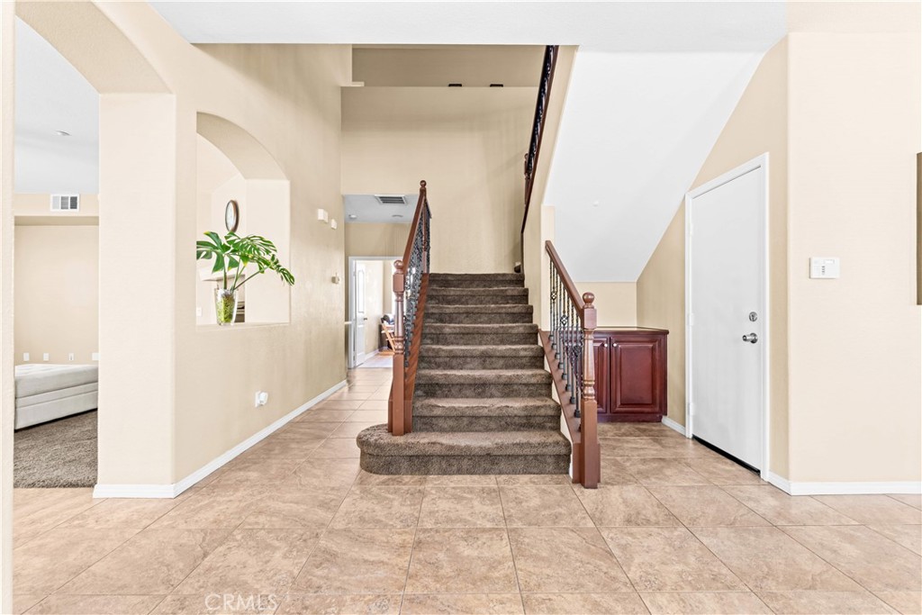 16425 Basswood
