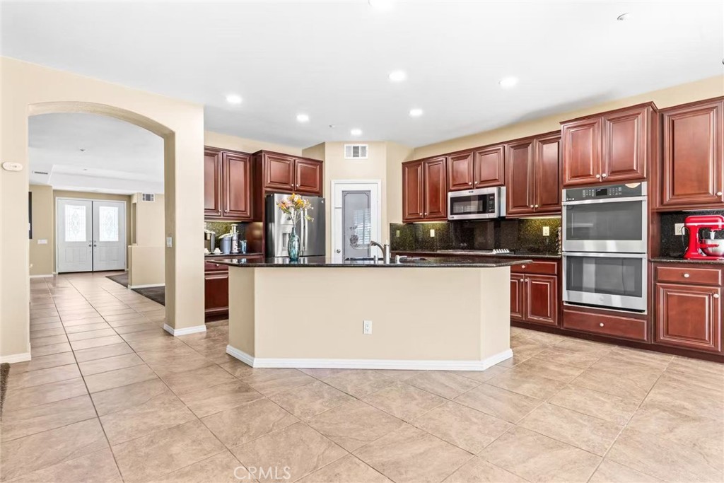 16425 Basswood