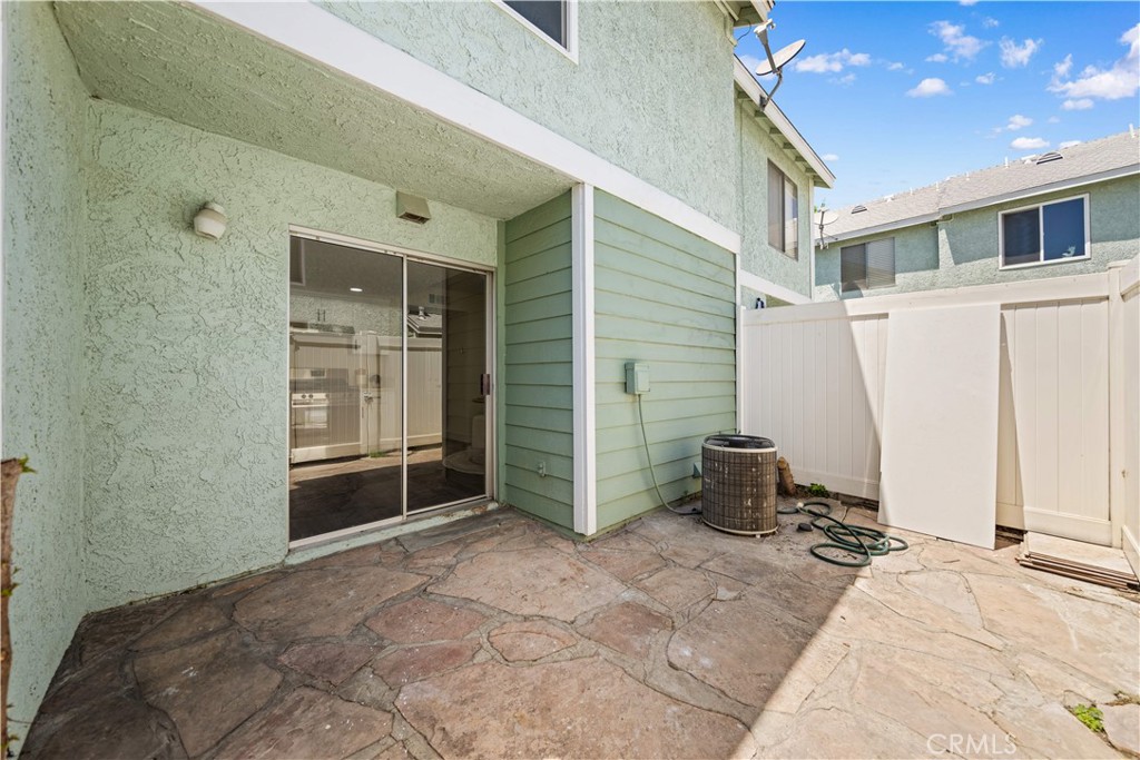 5640 Riverside Drive 32